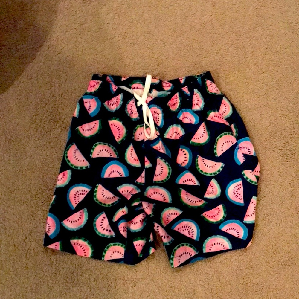 Chubbies Mens watermelon swim trunks. Size small and 7” inseam